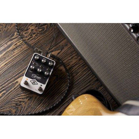 UAFX Starlight Echo Station Pedal