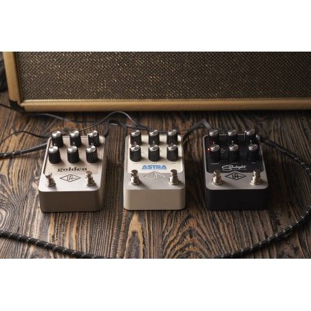 UAFX Golden Reverberator Pedal