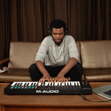 Oxygen Pro 49 (Kutusu Hasarlı)